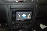   Pioneer AVIC-F900BT  Volkswagen Golf 4